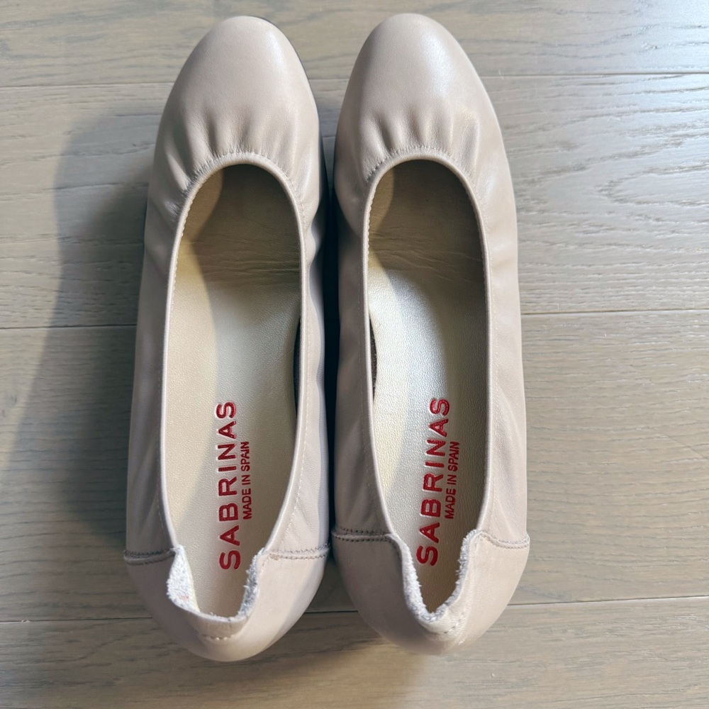 Sabrinas Leather Wedge Flat Shoe